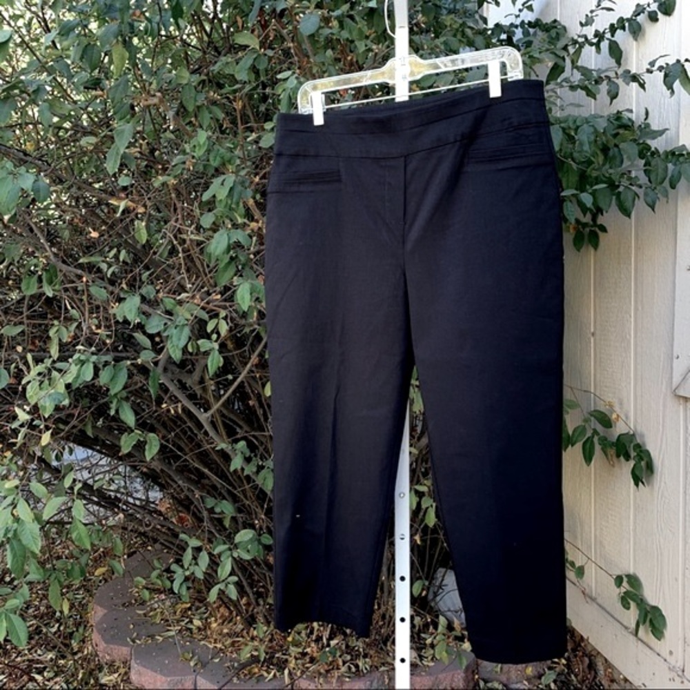 Alfred Dunner Black Slack Cropped Bottoms | 12